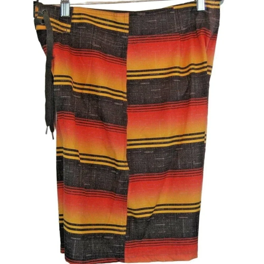 Mens Kanu Black/Orange Striped Poly/Spandex Unlined Swim Board Shorts sz 30 x 9